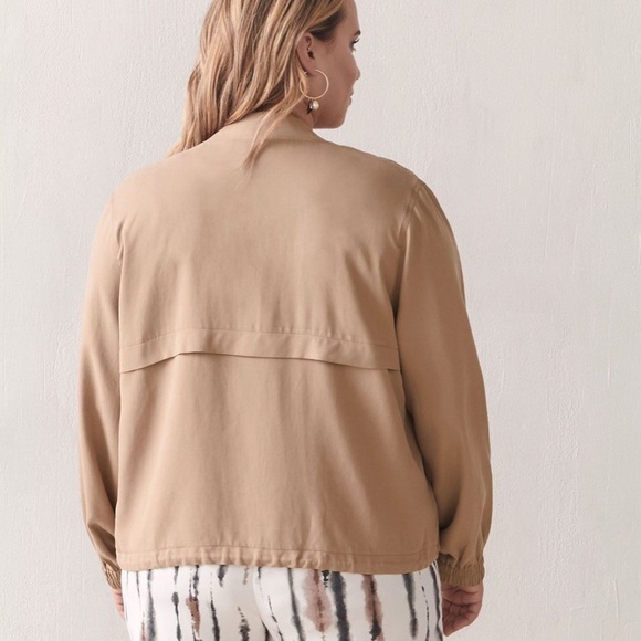 Solid Cropped Bomber - Picture 2 of 6